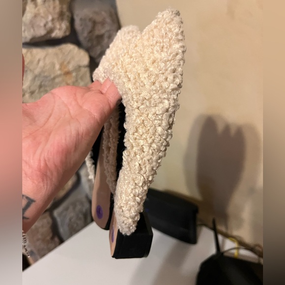 Top Shop Georgia Shearling Mules size 8 - Picture 2 of 13